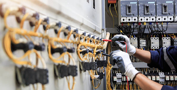 Professional Electrician technician working in Elizabethtown, NC
